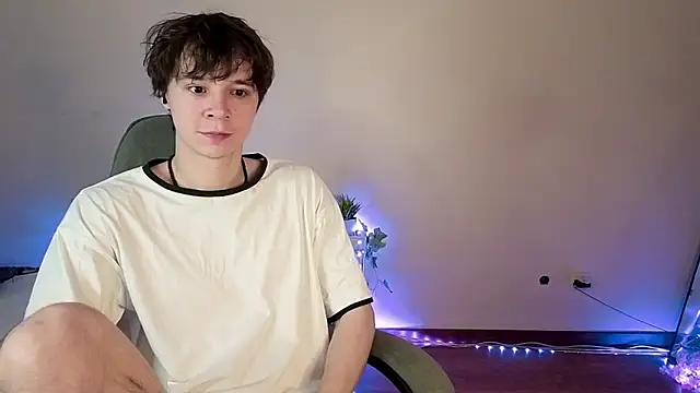 Snapshot of AnthonyCuutie chatting on 18, 5, 2026 AnthonyCuutie online show from 18, 5, 2026