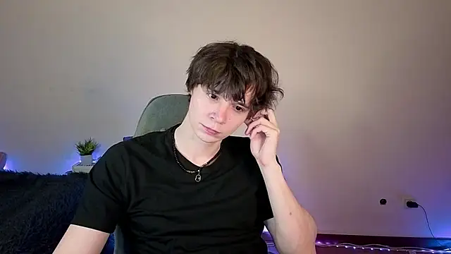 Snapshot of AnthonyCuutie chatting on 1, 6, 2026 AnthonyCuutie online show from 1, 6, 2026