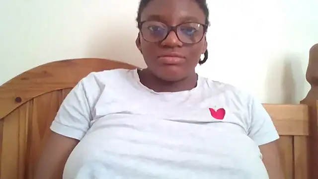 Snapshot of SexyGemBeauty chatting on 14, 6, 2026 SexyGemBeauty online show from 14, 6, 2026
