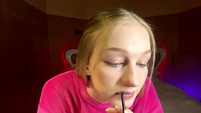 Anika Socutehe online show from 5, 4, 2026