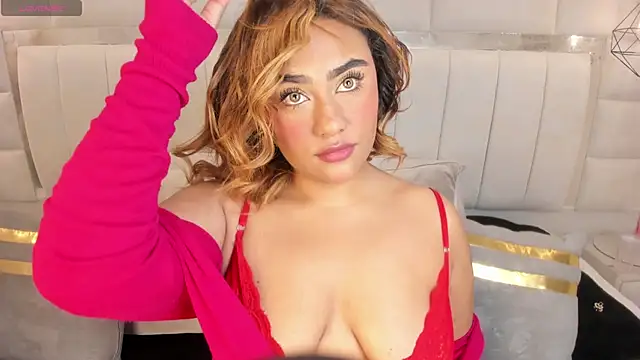 Snapshot of angueljonnes chatting on 3, 3, 2026 angueljonnes online show from 3, 3, 2026