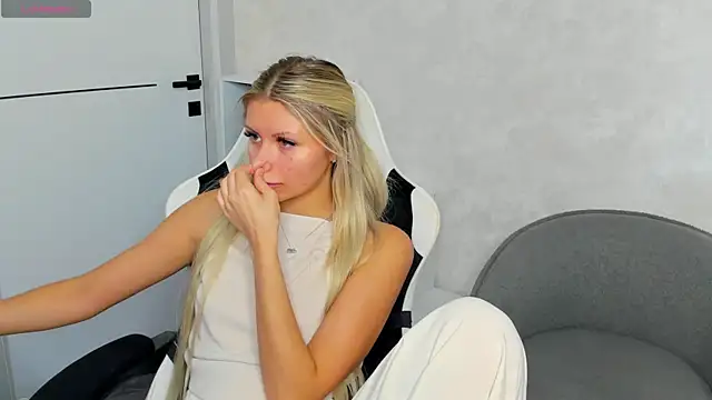 Snapshot of Sidny_Beth chatting on 30, 6, 2026 Sidny Beth online show from 30, 6, 2026