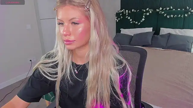 Snapshot of Sidny_Beth chatting on 30, 7, 2026 Sidny Beth online show from 30, 7, 2026