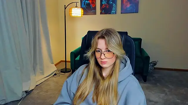 Snapshot of DortheaHupy chatting on 28, 2, 2026 DortheaHupy online show from 28, 2, 2026