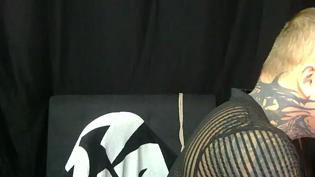 devilWithTats online show from 11, 4, 2026