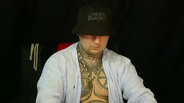 Snapshot of devilWithTats chatting on 26, 7, 2026 devilWithTats online show from 26, 7, 2026