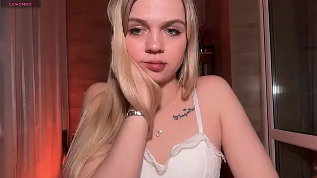 Snapshot of AlexaDeviliciouss chatting on 28, 5, 2026 AlexaDeviliciouss online show from 28, 5, 2026