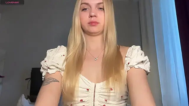 Snapshot of AlexaDeviliciouss chatting on 2, 6, 2026 AlexaDeviliciouss online show from 2, 6, 2026