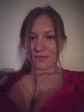 August Shine online show from 14, 5, 2026