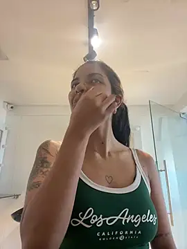 VioletaHills  online show from 31, 3, 2026