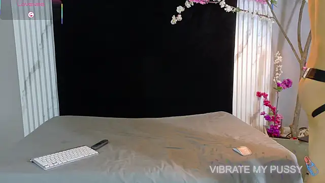 Snapshot of Danteandviolete_cr chatting on 19, 4, 2026 Danteandviolete cr online show from 19, 4, 2026