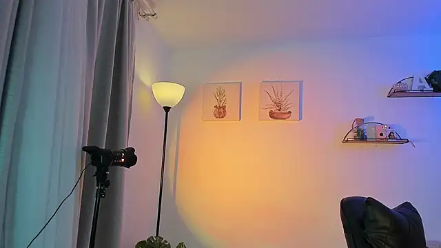 Snapshot of AlaiaRogers chatting on 11, 5, 2026 AlaiaRogers online show from 11, 5, 2026
