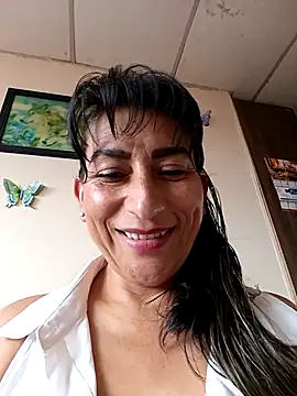 Snapshot of Lucia_Rios chatting on 11, 5, 2026 Lucia Rios online show from 11, 5, 2026