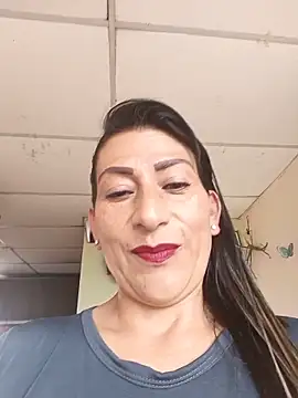Snapshot of Lucia_Rios chatting on 12, 6, 2026 Lucia Rios online show from 12, 6, 2026