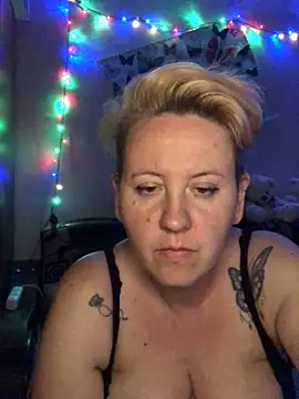 Snapshot of SofiaAmour chatting on 17, 4, 2026 SofiaAmour online show from 17, 4, 2026