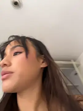 Snapshot of Mia-villalobos chatting on 6, 8, 2026 Mia-villalobos online show from 6, 8, 2026