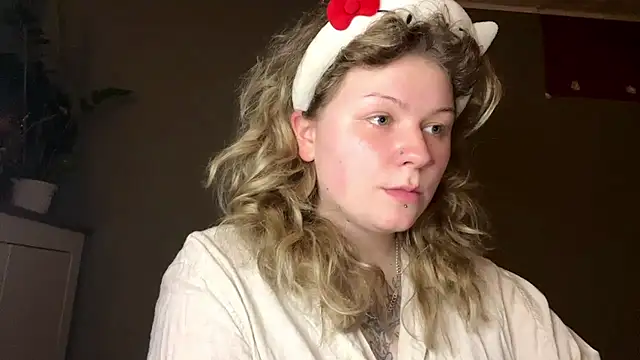 YoungAlina online show from 16, 4, 2026