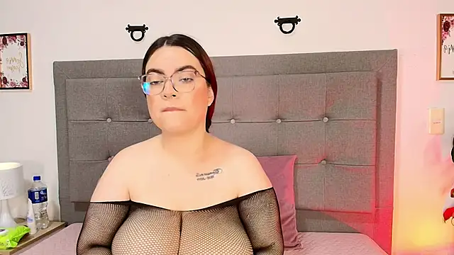 Kiara noirr online show from 4, 4, 2026