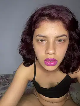Snapshot of MommySexxy23 chatting on 6, 5, 2026 MommySexxy23 online show from 6, 5, 2026