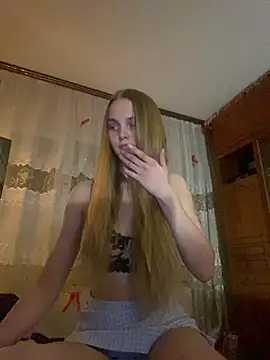 LunaVey online show from 9, 4, 2026