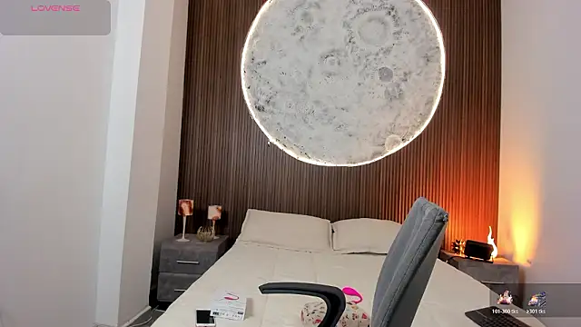 AdharaCruzz  online show from 19, 3, 2026