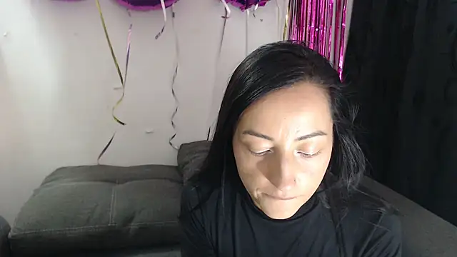 Snapshot of Meeegan_lov chatting on 26, 7, 2026 Meeegan lov online show from 26, 7, 2026
