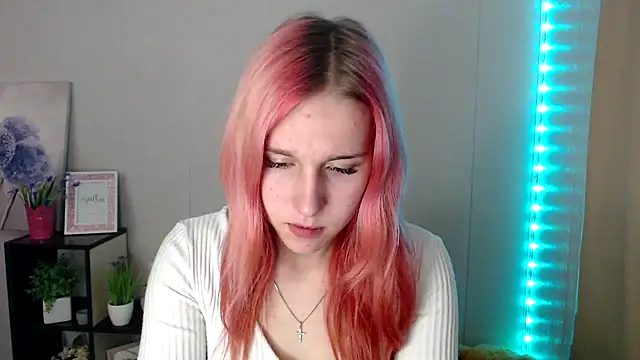 Scarlett lil online show from 21, 4, 2026