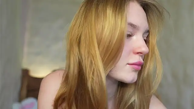 cyberl0ve  online show from 31, 3, 2026