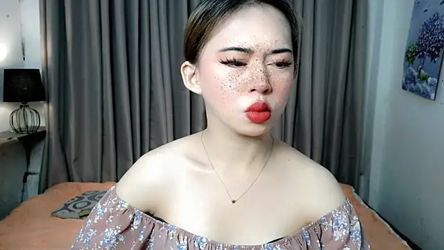 Seductive sophie online show from 25, 5, 2026