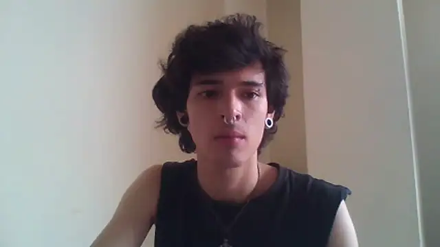 Snapshot of Moonandzukko chatting on 25, 5, 2026 Moonandzukko online show from 25, 5, 2026