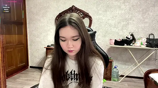 Snapshot of TecnaSanzz chatting on 3, 3, 2026 TecnaSanzz online show from 3, 3, 2026