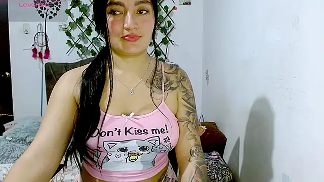 Snapshot of Hanna__Cute22 chatting on 21, 3, 2026 Hanna Cute22 online show from 21, 3, 2026