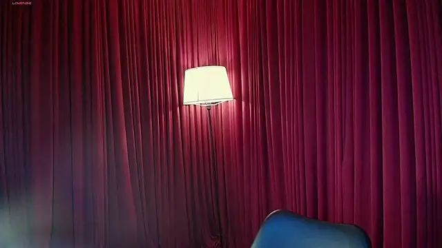 Leslymarin  online show from 9, 4, 2026