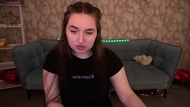 RapunzelAngel online show from 13, 4, 2026