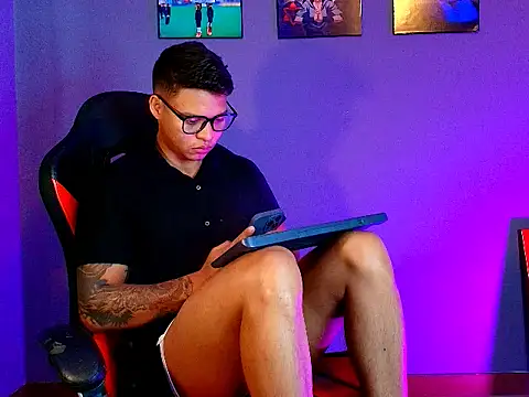 evan greey01 online show from 17, 3, 2026