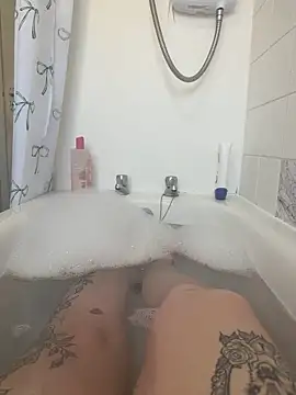 BeeMay22 online show from 22, 3, 2026