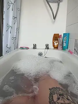 BeeMay22 online show from 23, 3, 2026