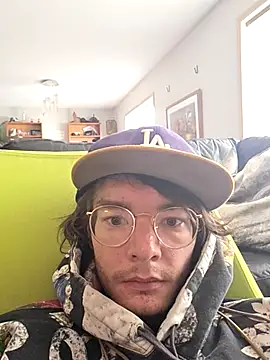Snapshot of KinkyKittyBoy chatting on 23, 4, 2026 KinkyKittyBoy online show from 23, 4, 2026