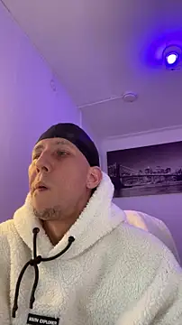 Snapshot of TitanNoir chatting on 20, 4, 2026 TitanNoir online show from 20, 4, 2026