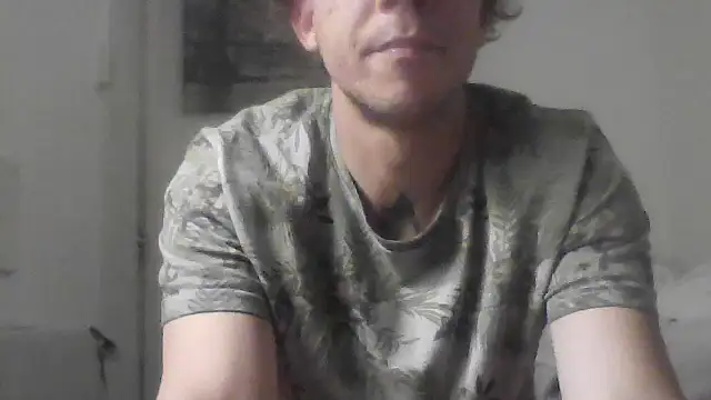 Snapshot of TitanNoir chatting on 15, 5, 2026 TitanNoir online show from 15, 5, 2026