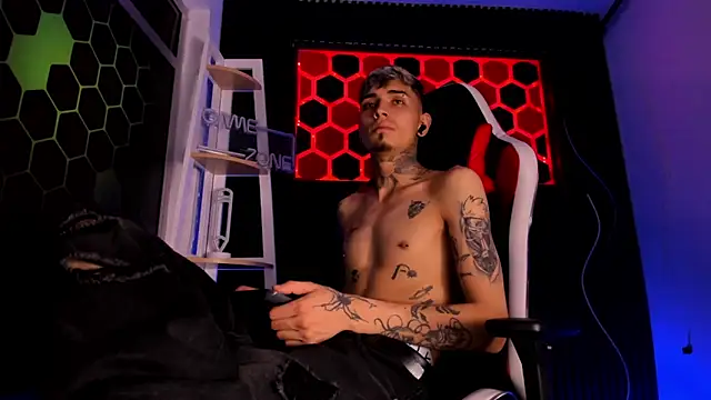 Max Hader  online show from 8, 4, 2026