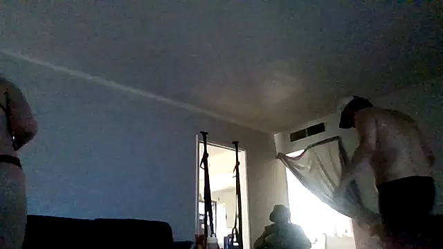 TallHungandCloudy69 online show from 16, 4, 2026