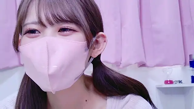 Snapshot of EMIRI_0426 chatting on 18, 3, 2026 EMIRI 0426 online show from 18, 3, 2026