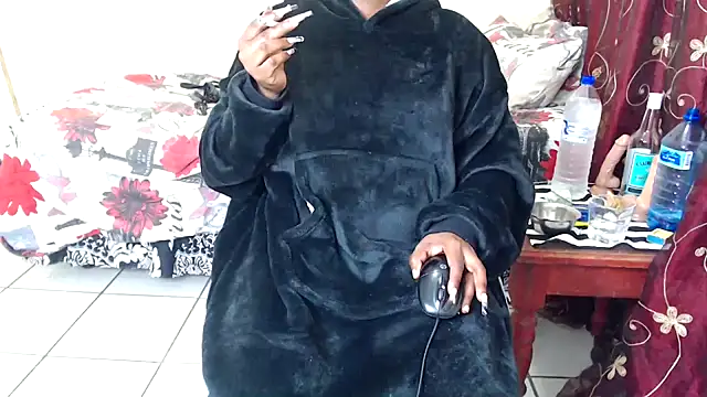 Snapshot of Moiii_Lekker_Meddei chatting on 15, 5, 2026 Moiii Lekker Meddei online show from 15, 5, 2026