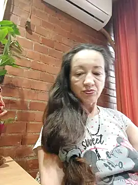 anayss17 online show from 4, 4, 2026