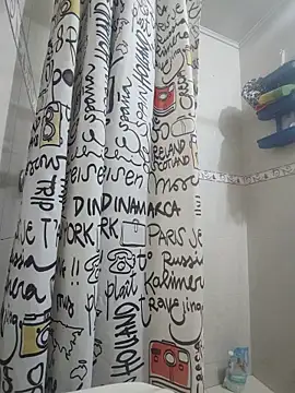 Snapshot of Im_Luuu chatting on 19, 5, 2026 Im Luuu online show from 19, 5, 2026