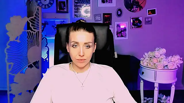 MonicaRiley online show from 10, 3, 2026