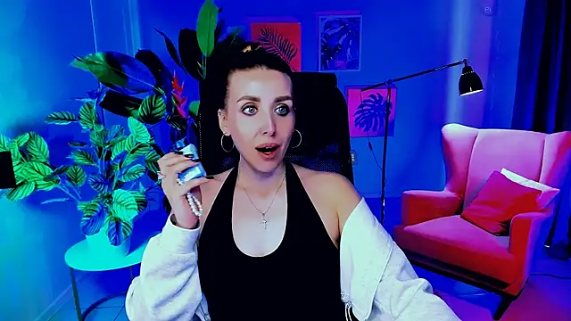 Snapshot of MonicaRiley chatting on 7, 4, 2026 MonicaRiley online show from 7, 4, 2026