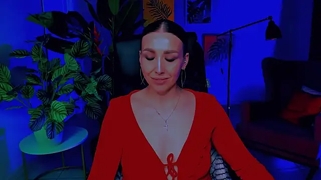 Snapshot of MonicaRiley chatting on 10, 4, 2026 MonicaRiley online show from 10, 4, 2026
