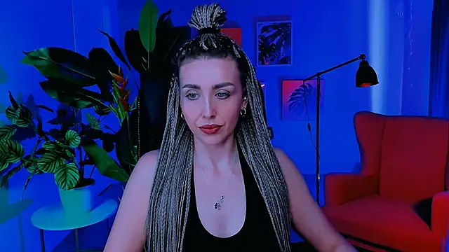 Snapshot of MonicaRiley chatting on 17, 5, 2026 MonicaRiley online show from 17, 5, 2026